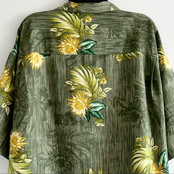 Tommy Bahama silk shirt - Picture 4 of 13